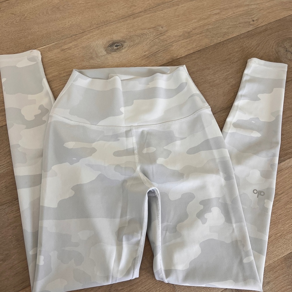 Alo yoga leggings